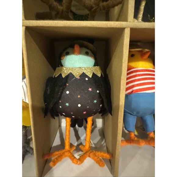 Target Wondershop Featherly Friends 2025 Anniversary Collection 10 Bird Figurine - Picture 11 of 14